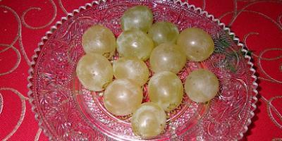 nochevieja y las uvas de la suerte nochevieja y las uvas de la suerte
